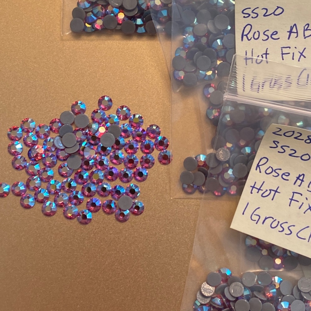 Swarovski • Color: Rose AB, 2028 XILION Rose Hotfix Rhinestones